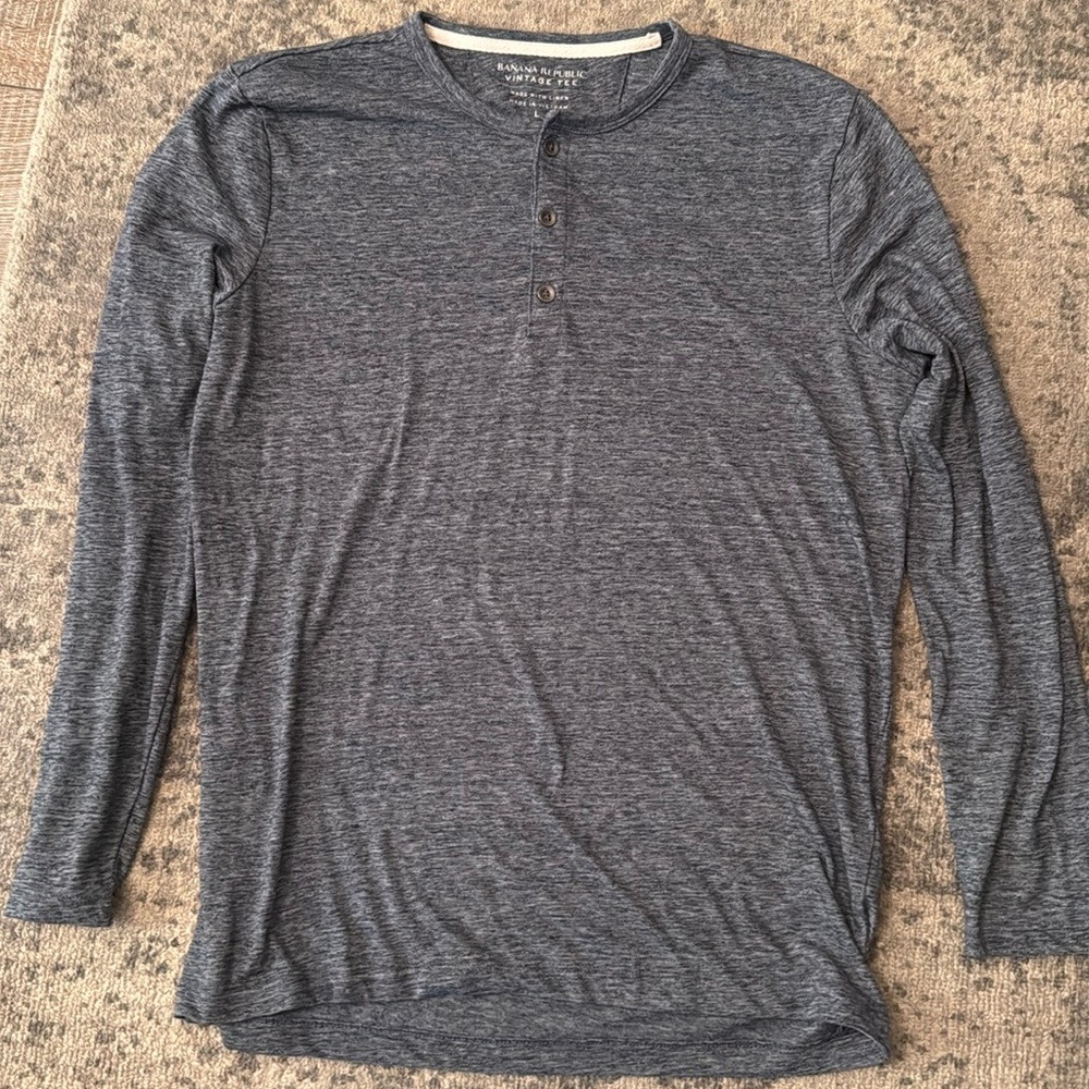 Banana Republic super soft light shirt